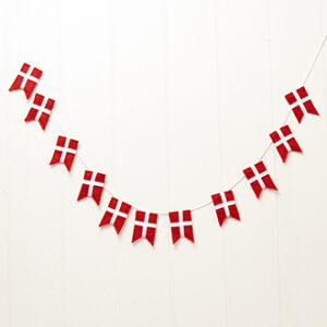 Danske filt flagranker, 12 flag, 1,5m - 6CM