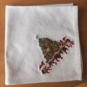 Serviet stof, broderet juletræ motiv 40x40cm 2/pak